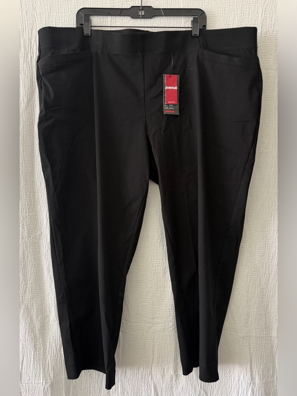 Avenue Black Ponte Pull-On Straight Leg
